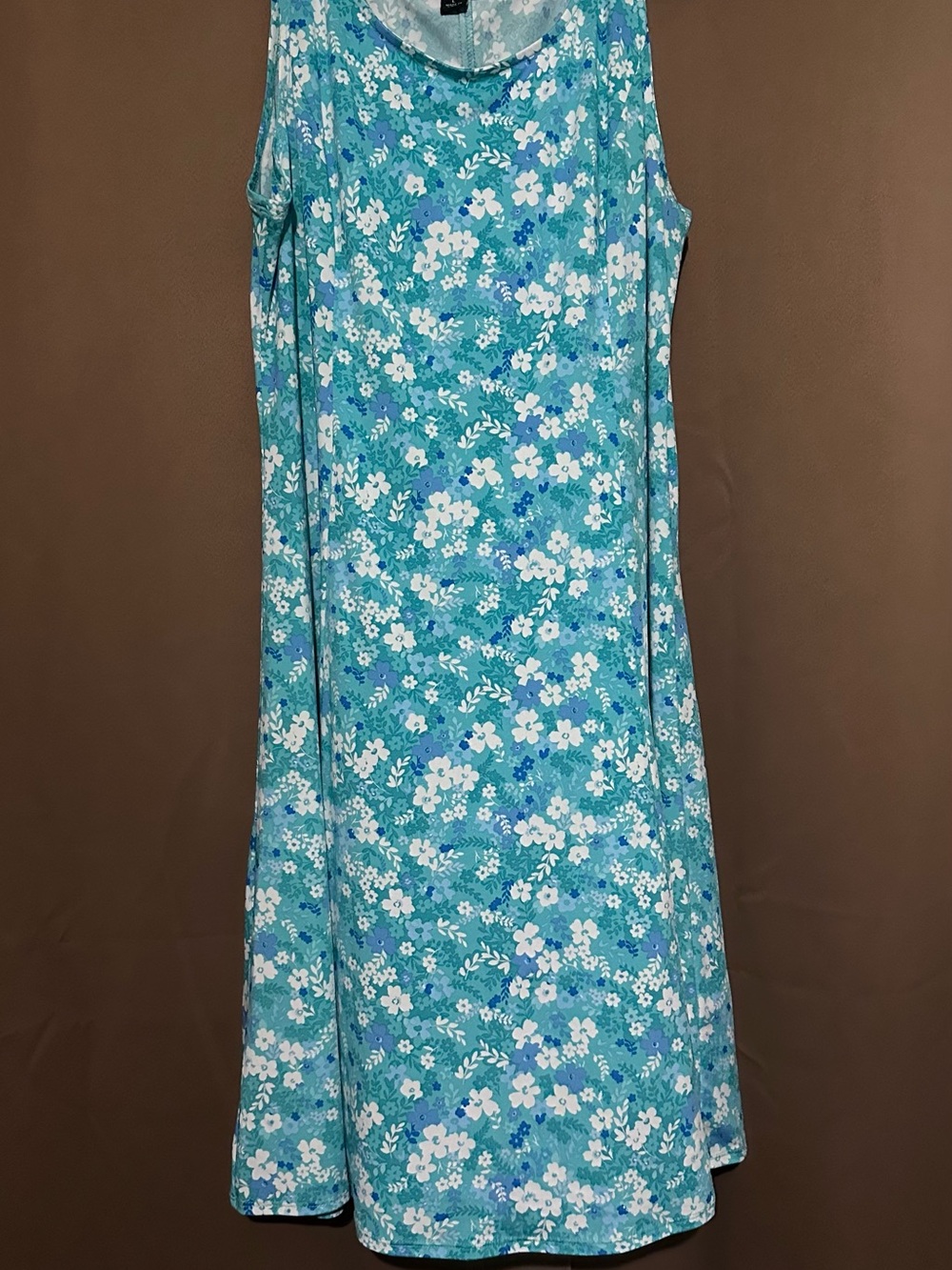 Women's floral top neckline